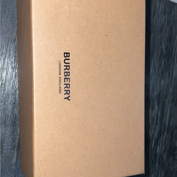 New Women's Helena Sunglasses, size 52mm - Picture 7 of 7